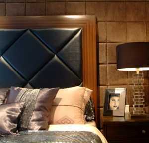 温馨卧室现代水晶灯装修效果图