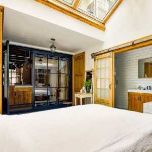 现代三居温馨卧室装修效果图