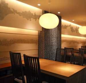 现代简约一居室餐厅水晶灯装修效果图