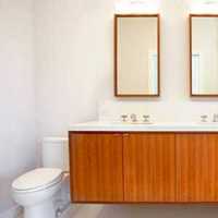 现代卫生间二手房浴缸装修效果图