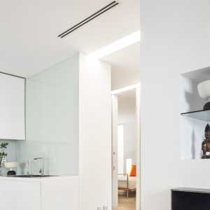 現代簡約風格公寓舒適白色閣樓裝潢效果圖