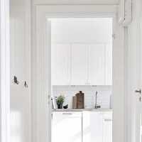现代别墅厨房白色天窗装修效果图