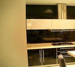 厨房木门透明玻璃门装修效果图